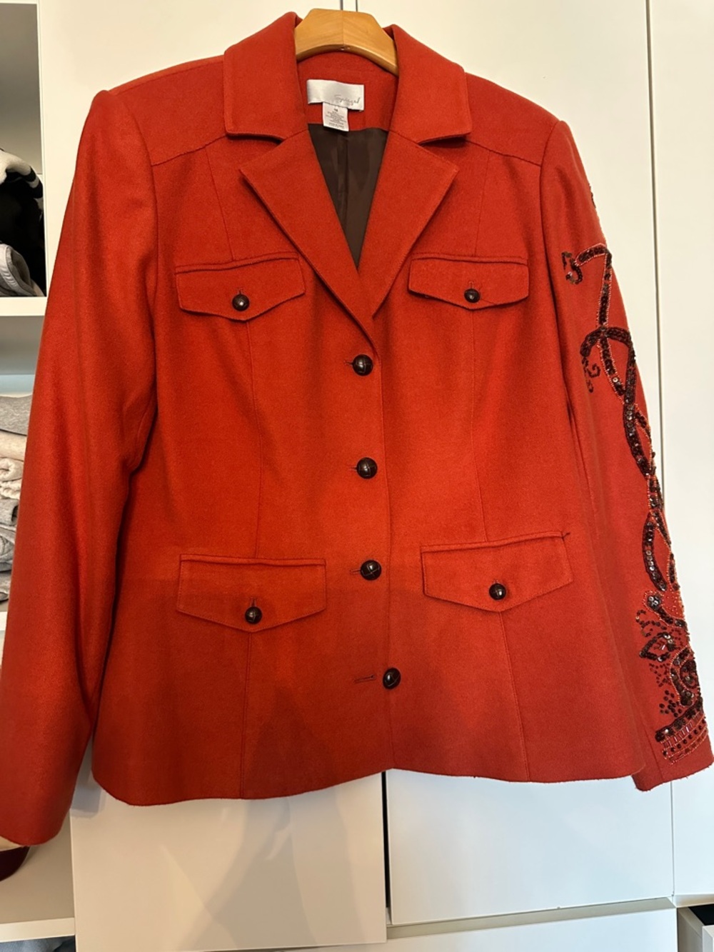 Cute fitted vintage blazer